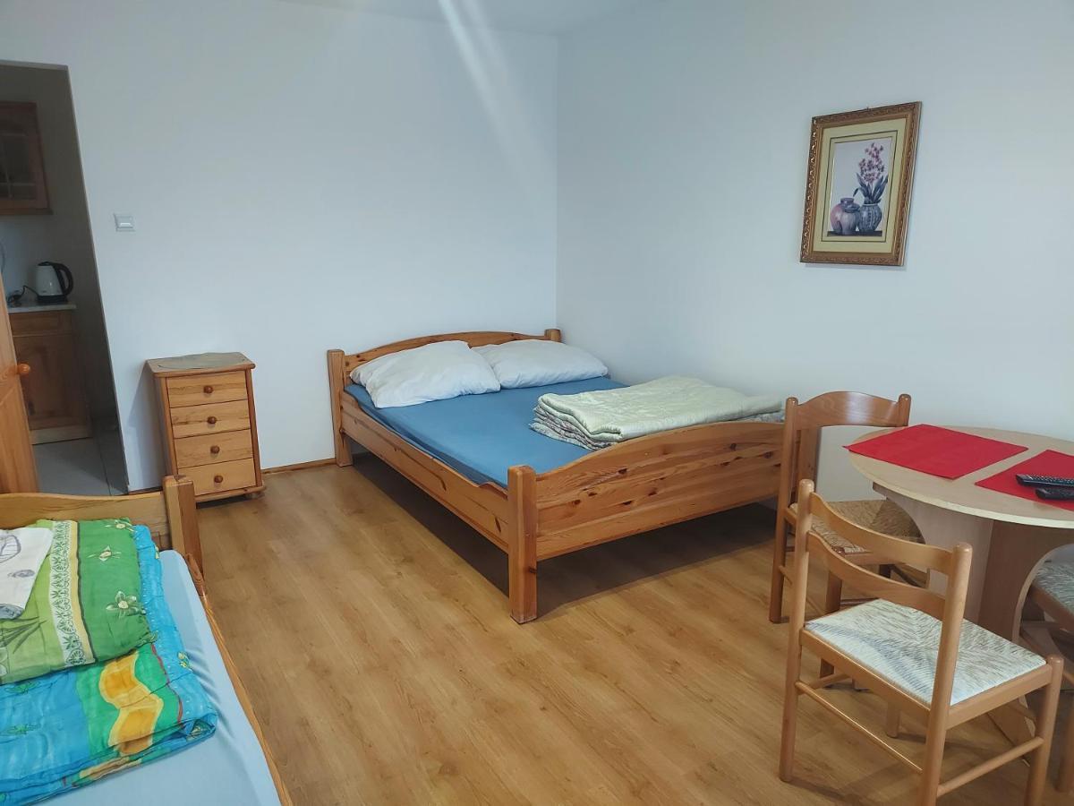Pokoje Goscinne Tomasz Międzywodzie Extérieur photo